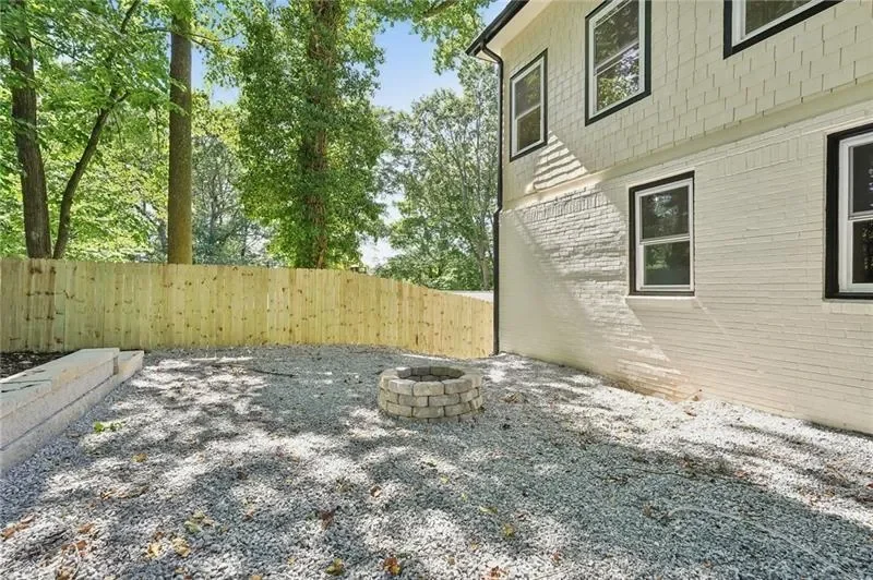 2423 Melinda Drive NE, Atlanta, Georgia, United States. - Photo 14