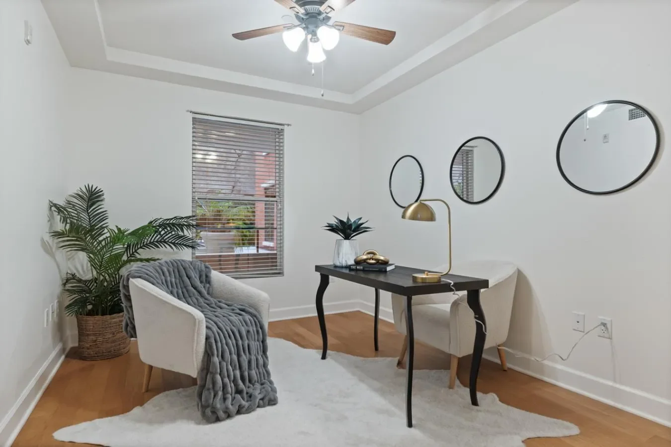 1040 Genter Street, San Diego, California, United States. - Photo 14