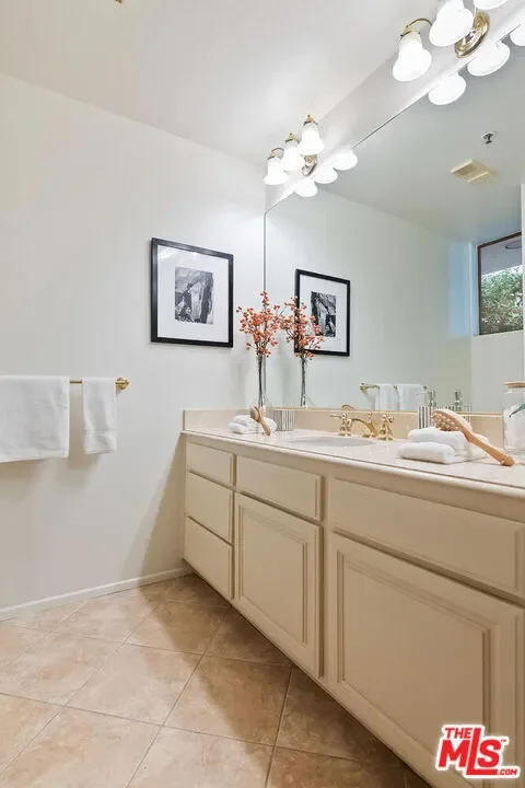 2131 Century Park Lane 109, Los Angeles, CA, United States. - Photo 34