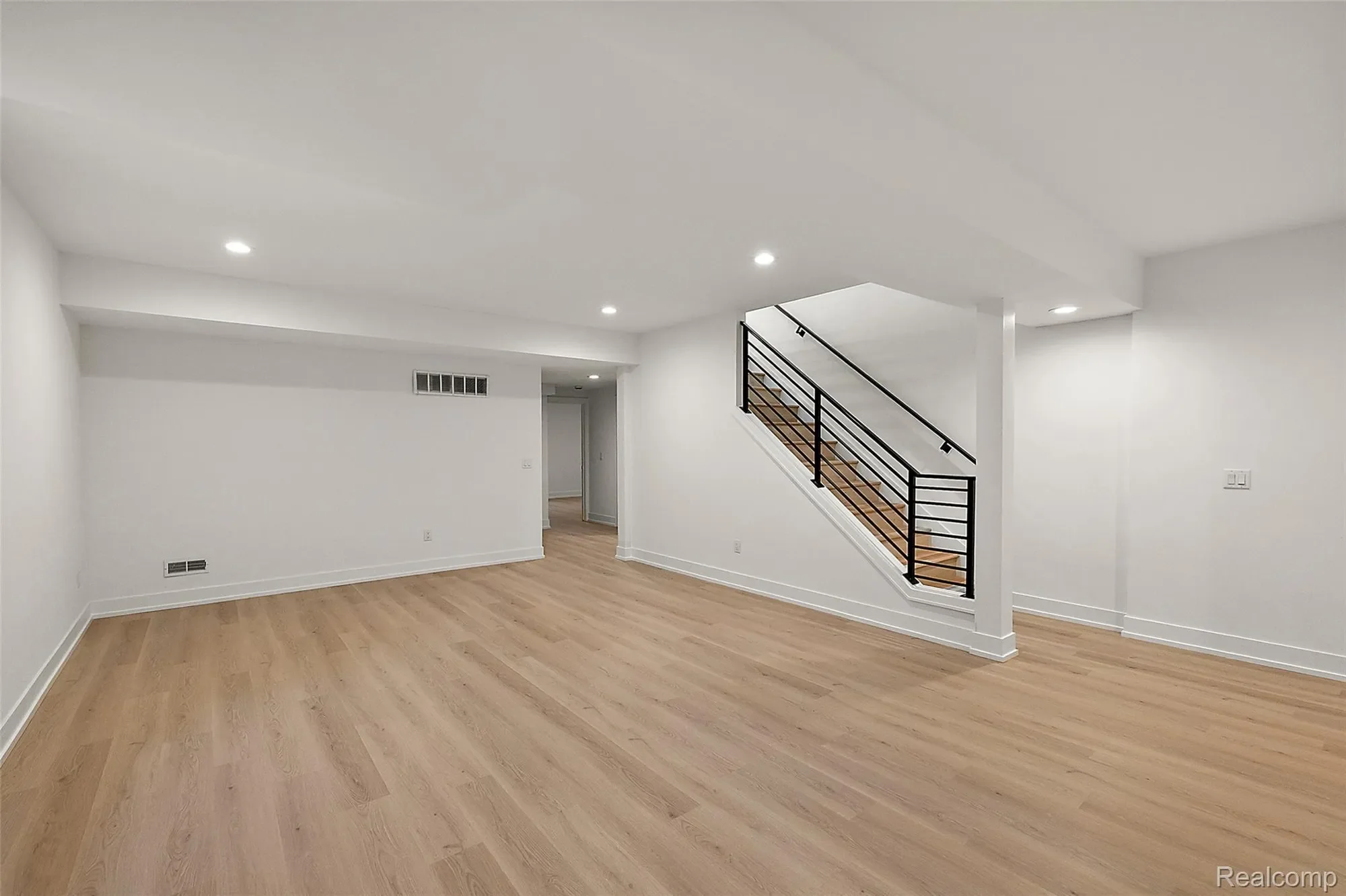 1673 HAZEL Street, Birmingham, MI 48009, Birmingham, Michigan, United States. - Photo 35