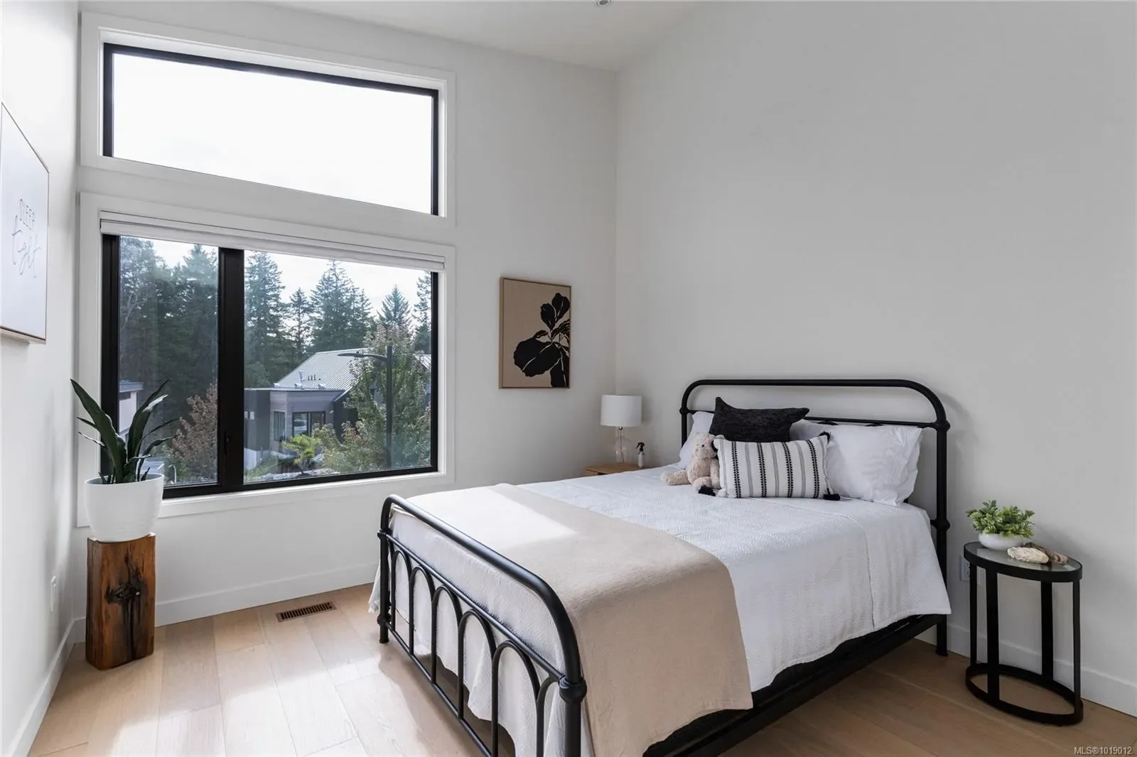 640 Medalist Ave, Colwood, British Columbia, Canada. - Photo 44