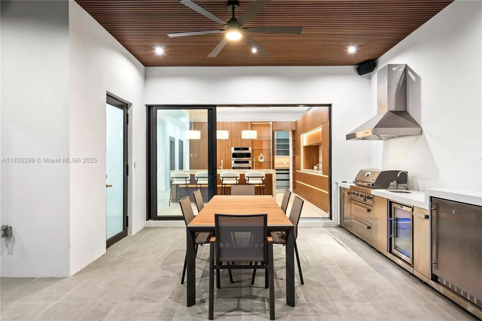 260 NW 47th St, Miami, Florida, United States. - Photo 3