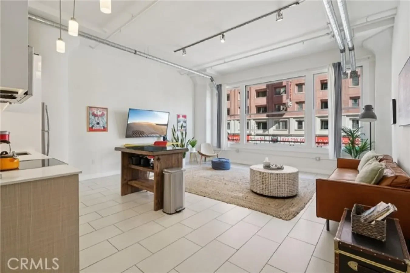 939 Broadway Unit 203, Los Angeles, California, United States. - Photo 18