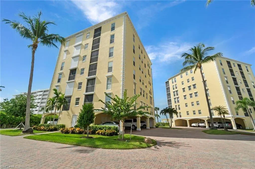 3483 Gulf Shore BLVD, #105, Naples, FL, 34103, USA, Naples, Florida, United States. - Photo 10