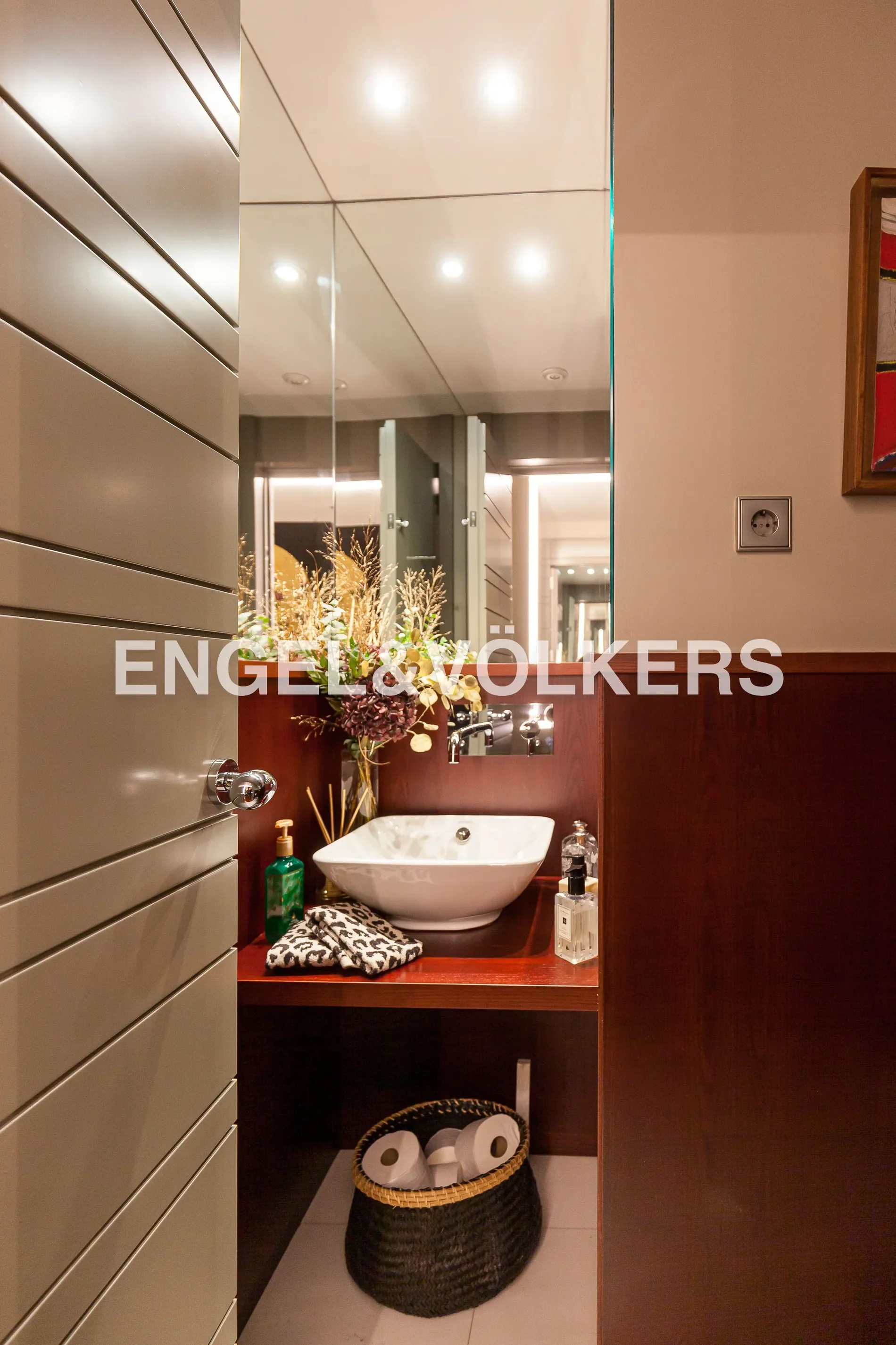 Gallery photo 4