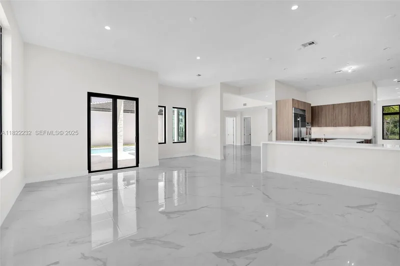 3511 Ashwood Cir S, Hollywood, Florida, United States. - Photo 3