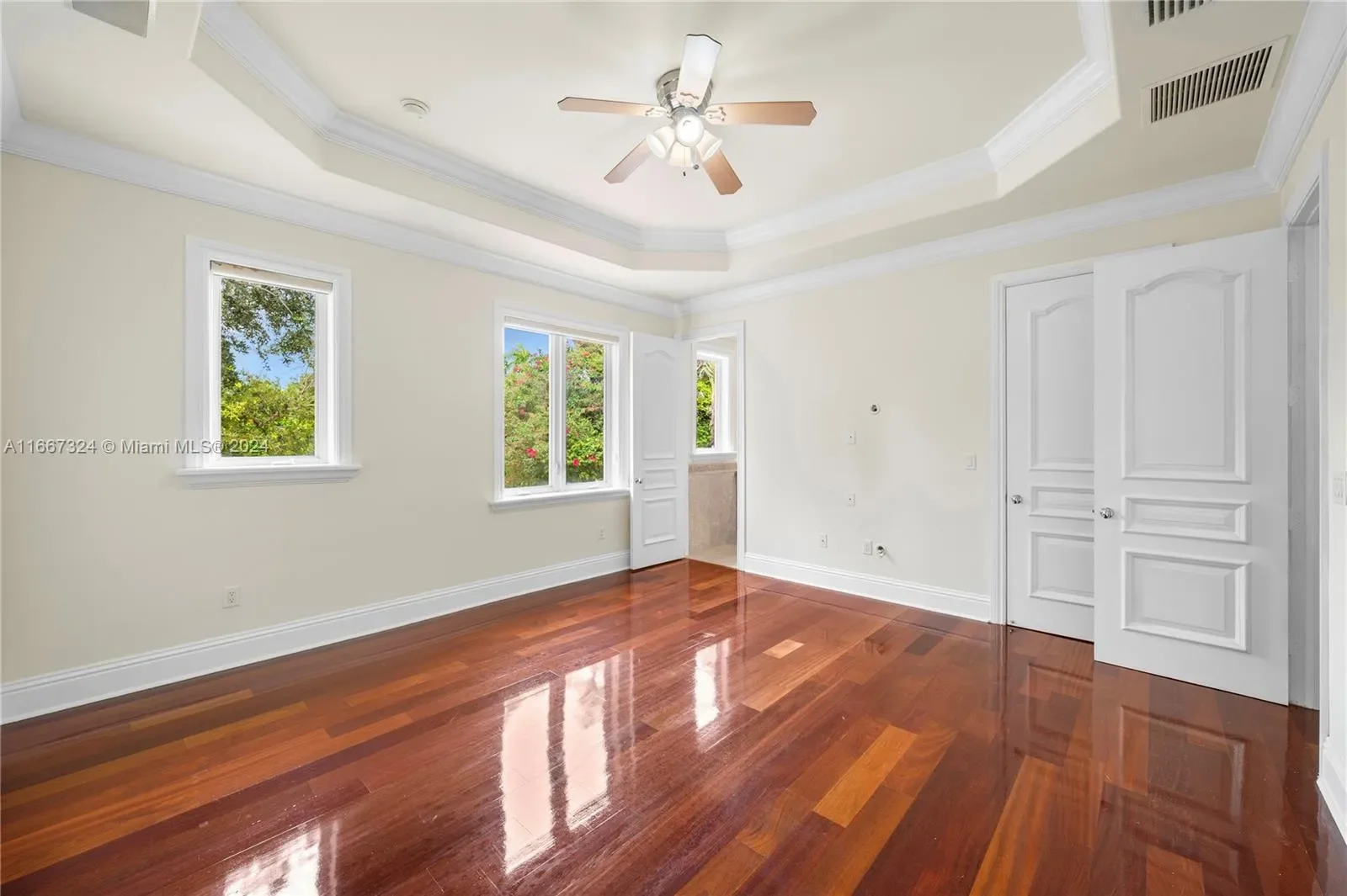5770 La Luneta Ave, Miami, Florida, United States. - Photo 35