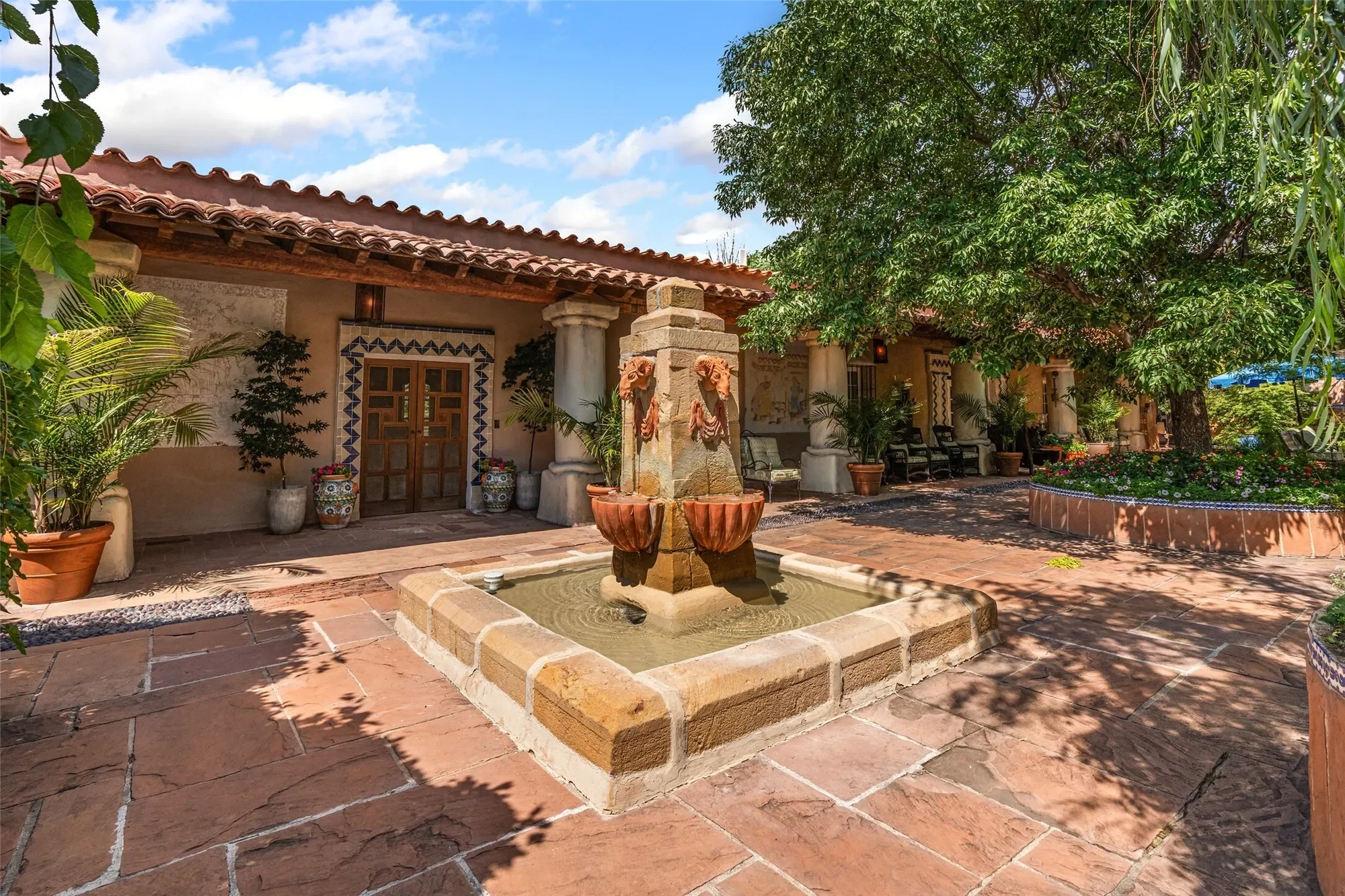 1379 Canyon Road , Santa Fe, NM 87501, Santa Fe, New Mexico, United States. - Photo 2