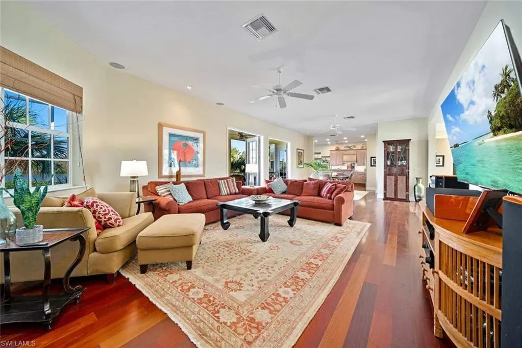 5810 Pine Tree DR, Sanibel, FL, 33957, USA, Sanibel, Florida, United States. - Photo 33