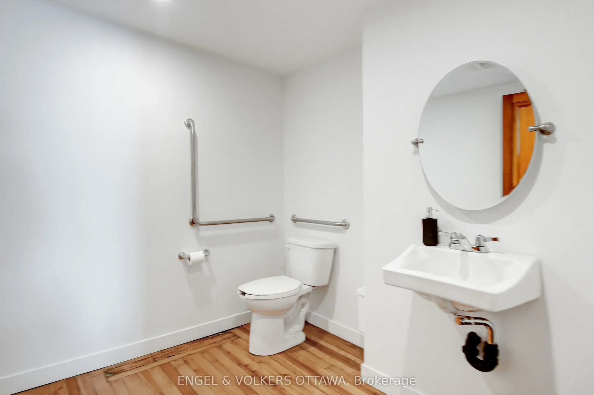 Gallery photo 3