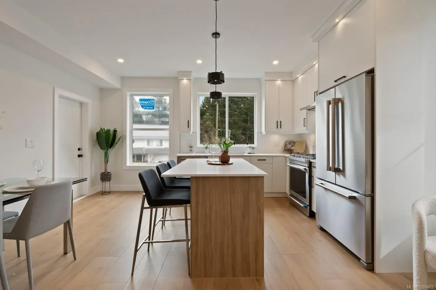 557 Belford Pl, Langford, British Columbia, Canada. - Photo 8
