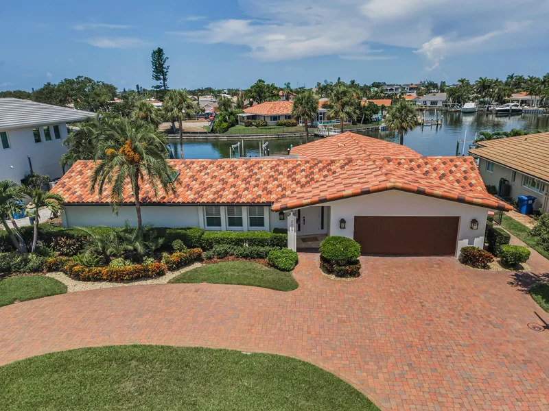 4 Bedrooms Single Family Detached