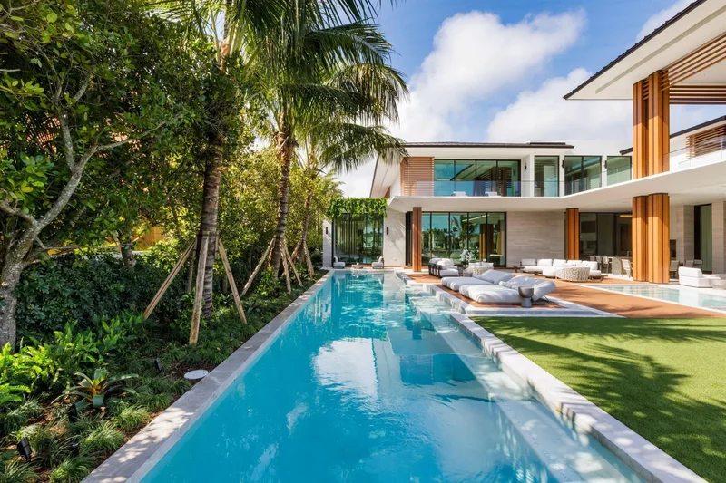 2415 Casas De Marbella Drive, Palm Beach Gardens, Florida, United States. - Photo 71