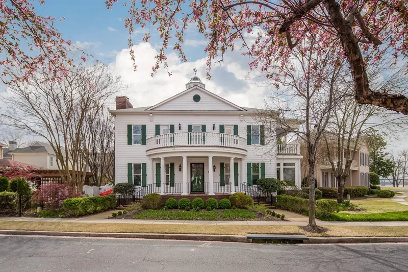 Single Family Residence in Memphis