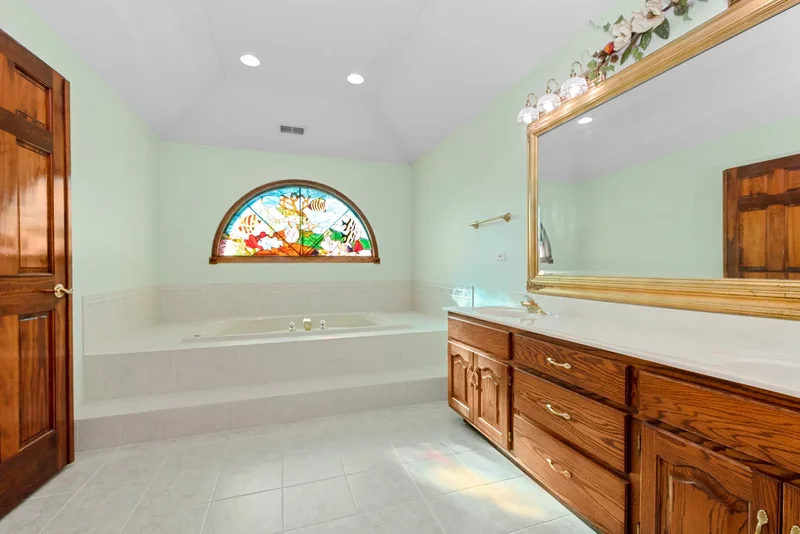 8113 Blarney Road, Tinley Park, IL 60477, Tinley Park, Illinois, United States. - Photo 24