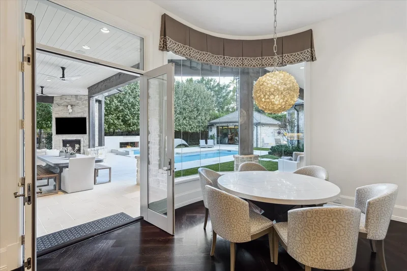 220 Merrie Way Lane, Houston, TX 77024, Houston, Texas, United States. - Photo 14