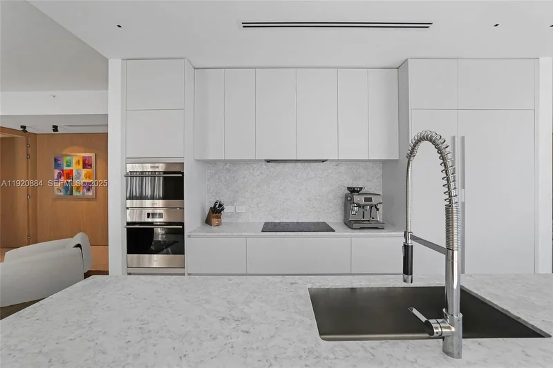 5775 Collins Ave, Miami Beach, Florida, United States. - Photo 47