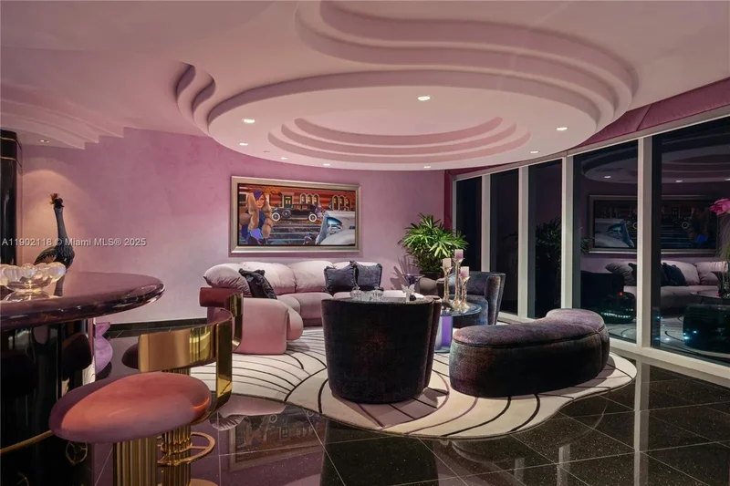 300 S Pointe Dr TH 3103, Miami Beach, Florida, United States. - Photo 2