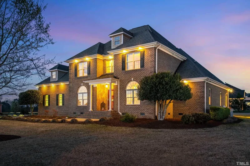 3 Bedrooms Single Family Detached