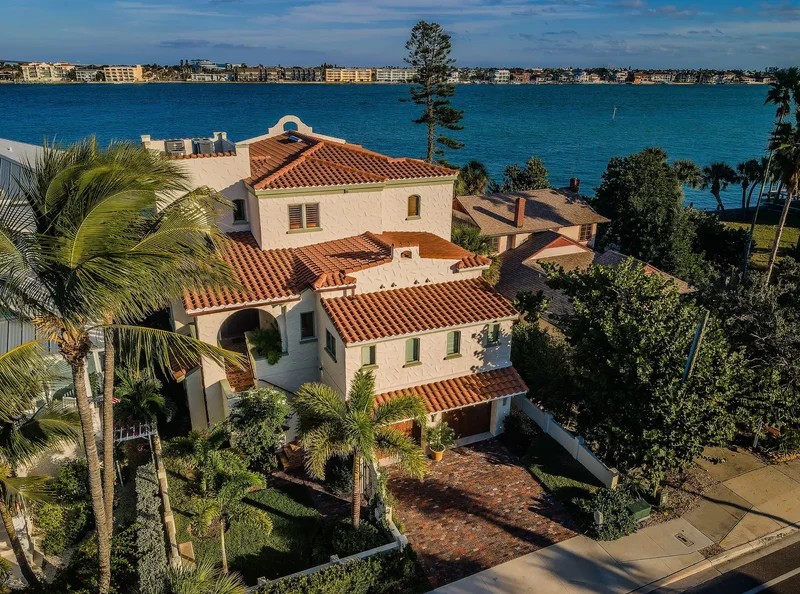 5 Bedrooms Single Family Detached