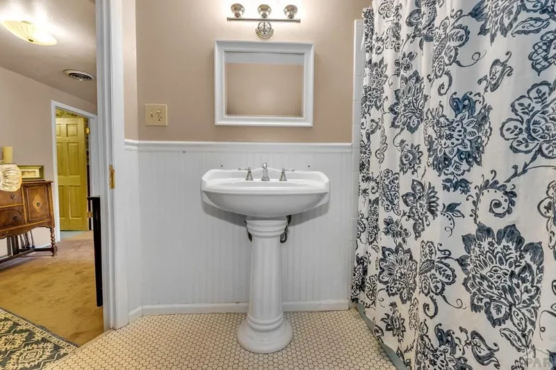 326 W Pitkin Ave, Pueblo, CO 81004, Pueblo, Colorado, United States. - Photo 29