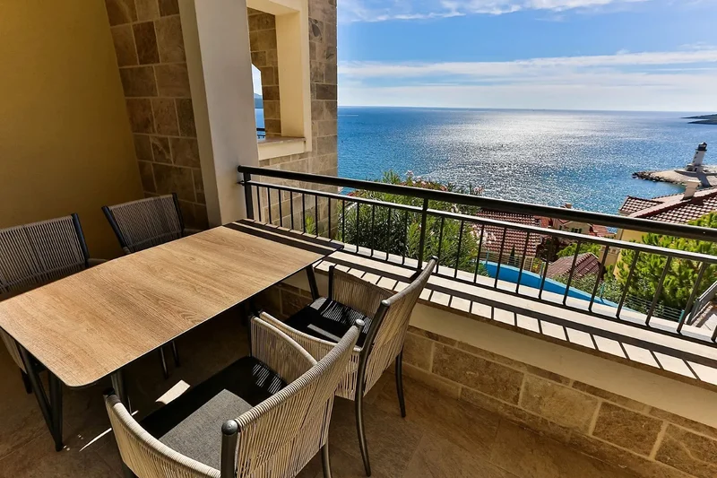 Furnished 2 bedroom Apartment Lustica Bay