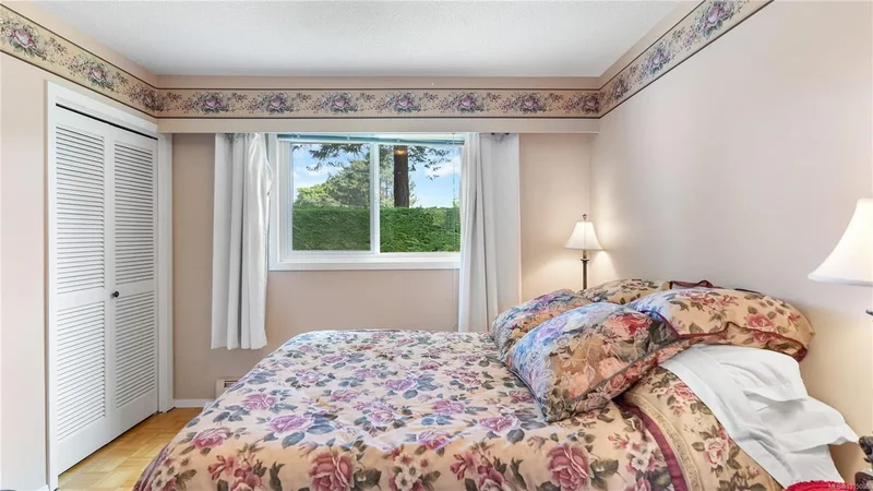2059 Saltair Pl, Saanich, British Columbia, Canada. - Photo 34
