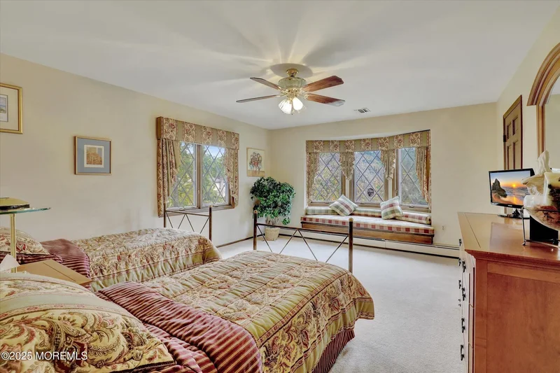 17 Emerald Drive, Marlboro Township, New Jersey, United States. - Photo 40