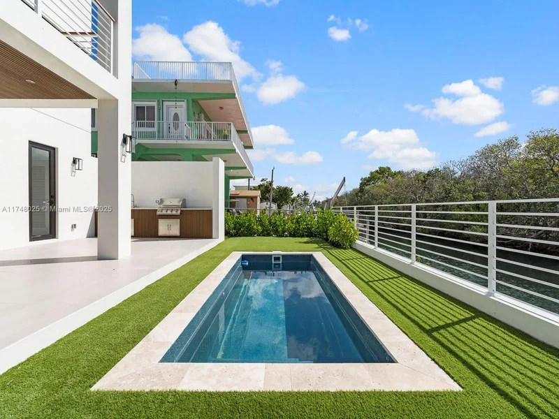 Tavernier, Florida, United States. - Photo 28