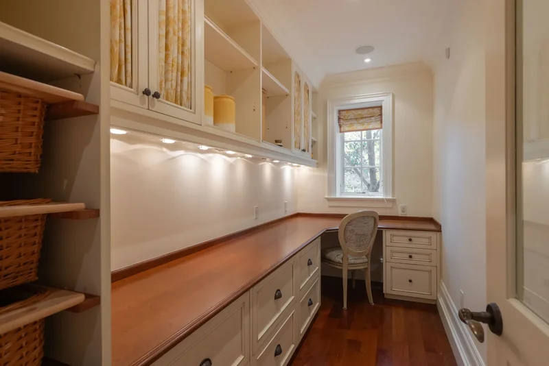 1081 Argyle Dr, Oakville, ON L6J 1A9, Canada, Oakville, Ontario, Canada. - Photo 34