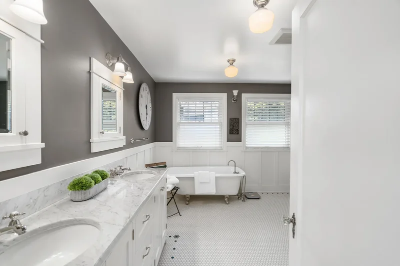 1914 48th Avenue SW, Seattle, WA, 98116, Seattle, Washington, United States. - Photo 31