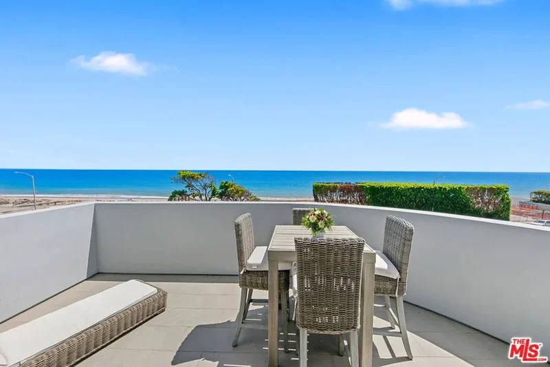 22065 Pacific Coast Highway 1, Malibu, California, United States. - Photo 5
