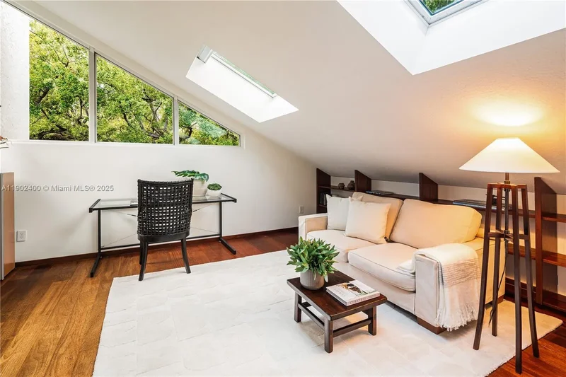 5390 Banyan Dr, Coral Gables, Florida, United States. - Photo 39