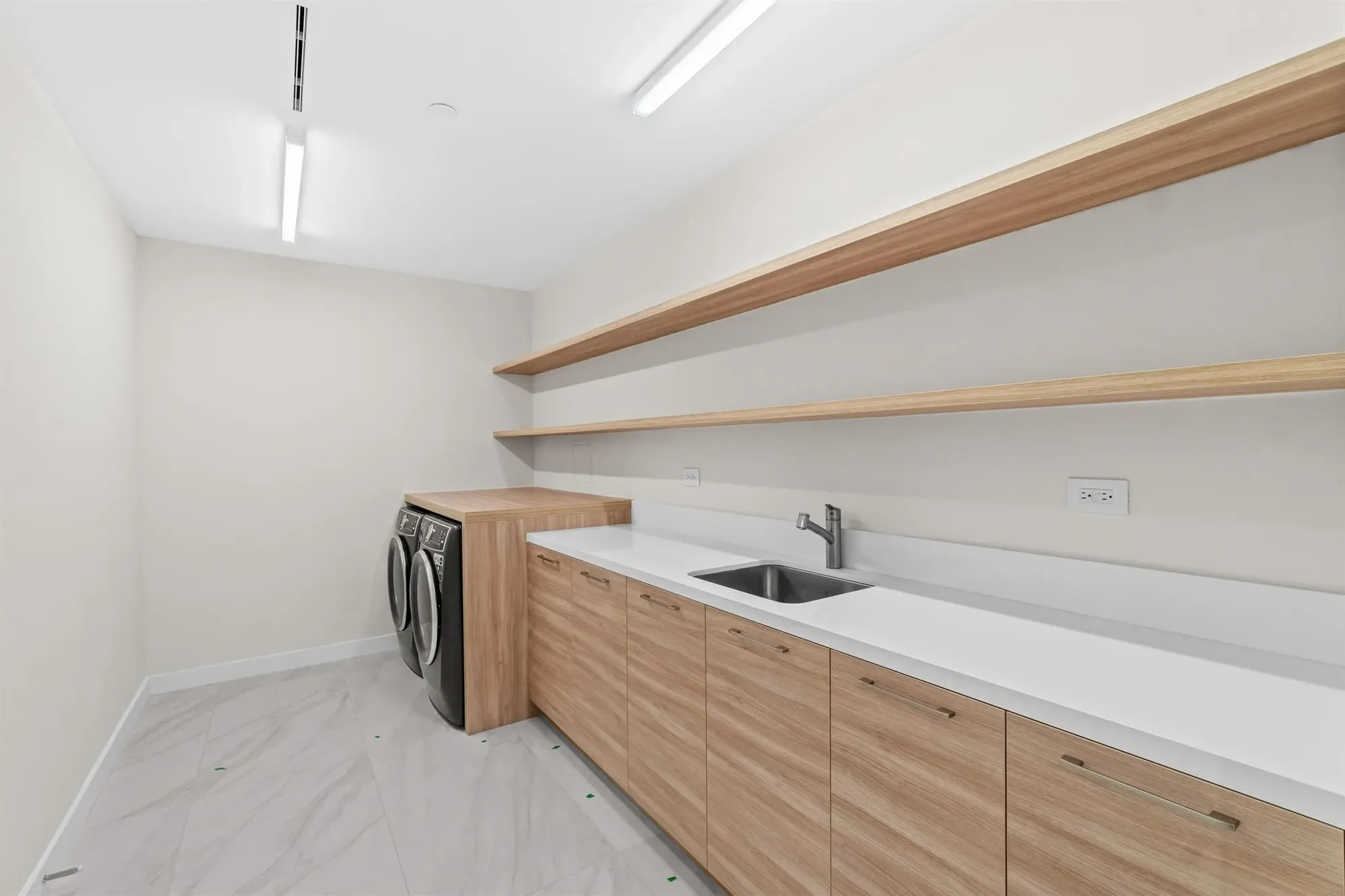 220 SE Mizner Boulevard, Boca Raton, Florida, United States. - Photo 1