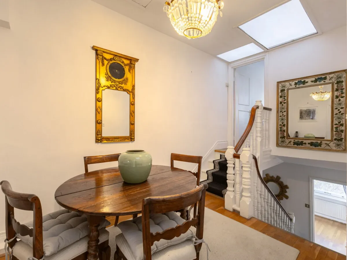Lower Sloane Street, London, SW1W, London, England, United Kingdom. - Photo 13