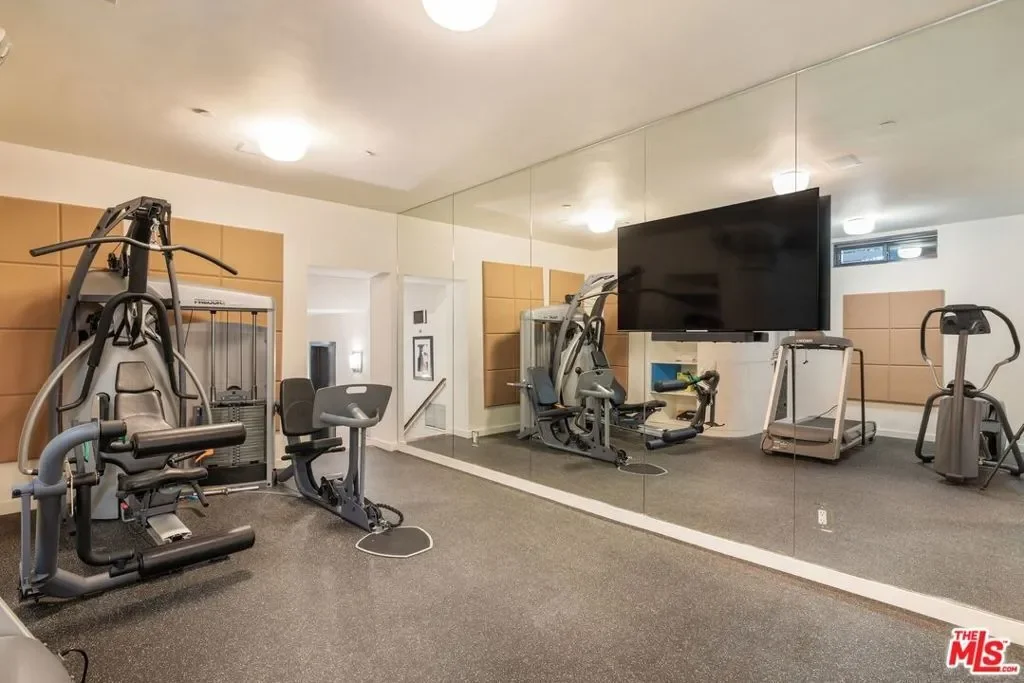 1573 Sunset Plaza Drive, Los Angeles, California, United States. - Photo 51