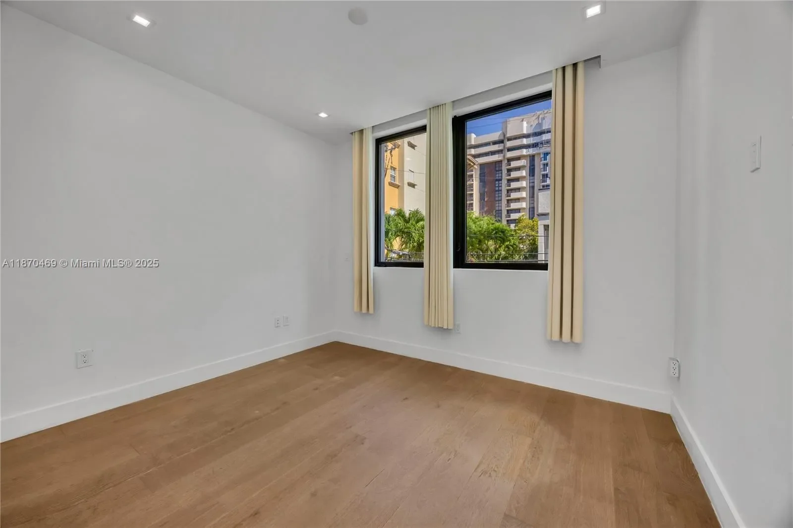 617 Almeria Ave, Coral Gables, Florida, United States. - Photo 27