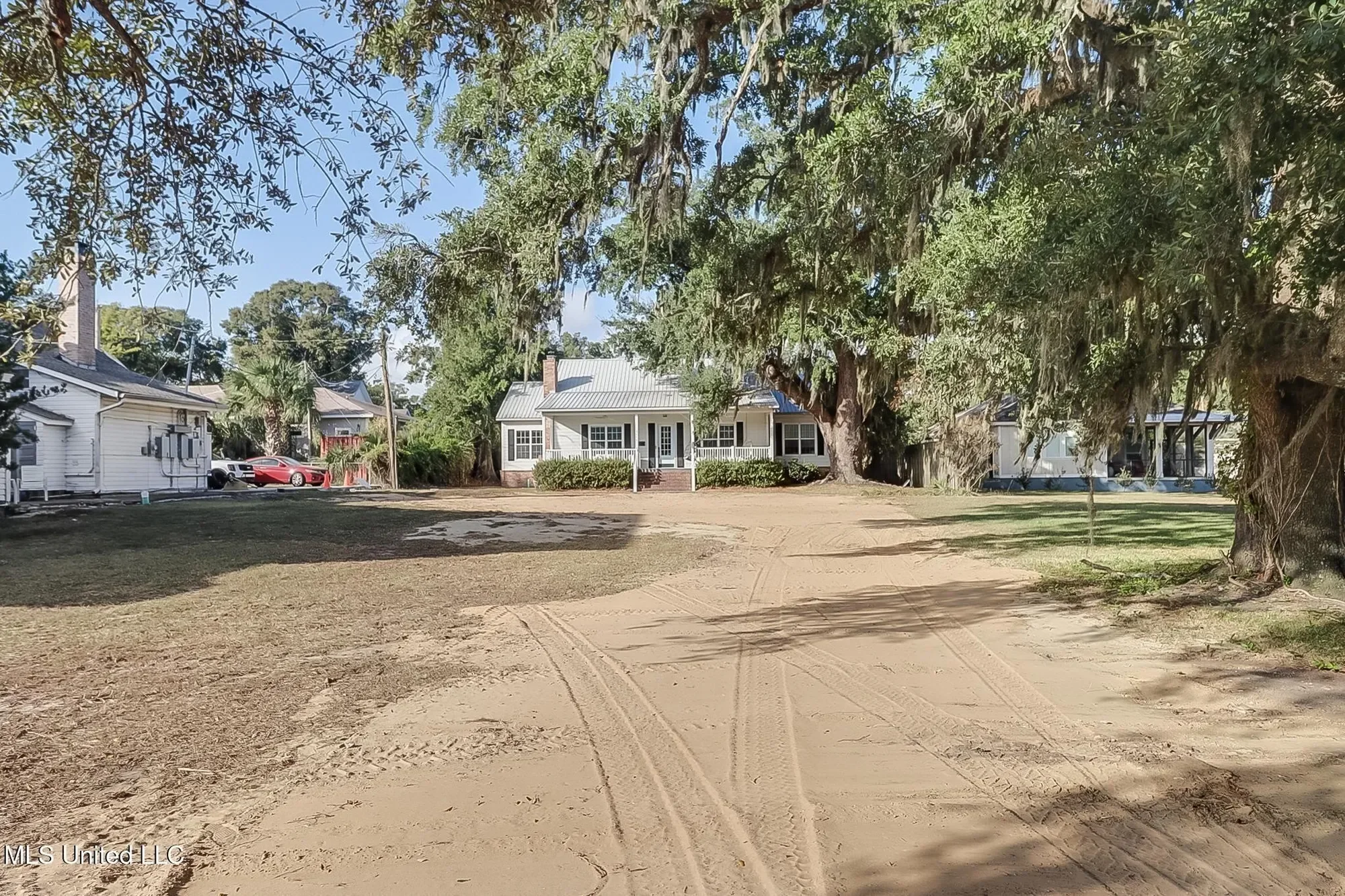 1006 Beach Boulevard, Biloxi, MS 39530, Biloxi, Mississippi, United States. - Photo 6