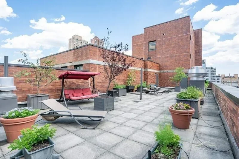 Gallery photo 8