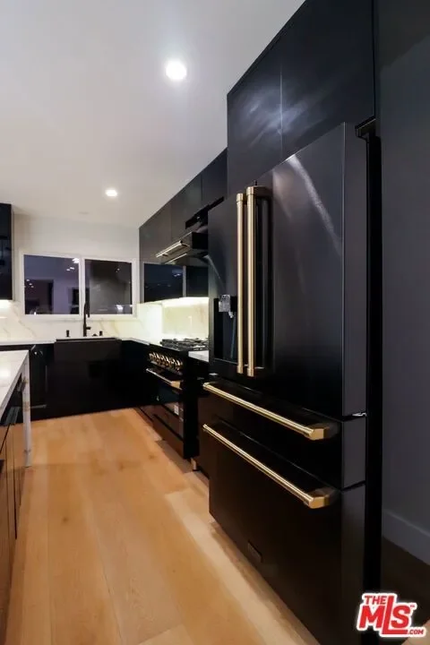 5005 Catalon Avenue, Los Angeles, California, United States. - Photo 13
