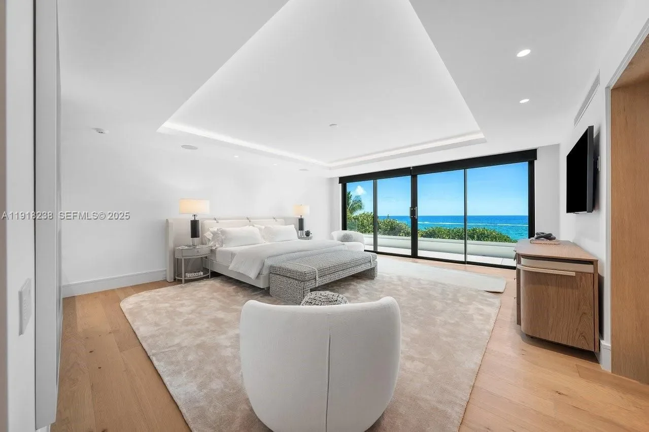1107 Hillsboro Mile, Hillsboro Beach, Florida, United States. - Photo 37