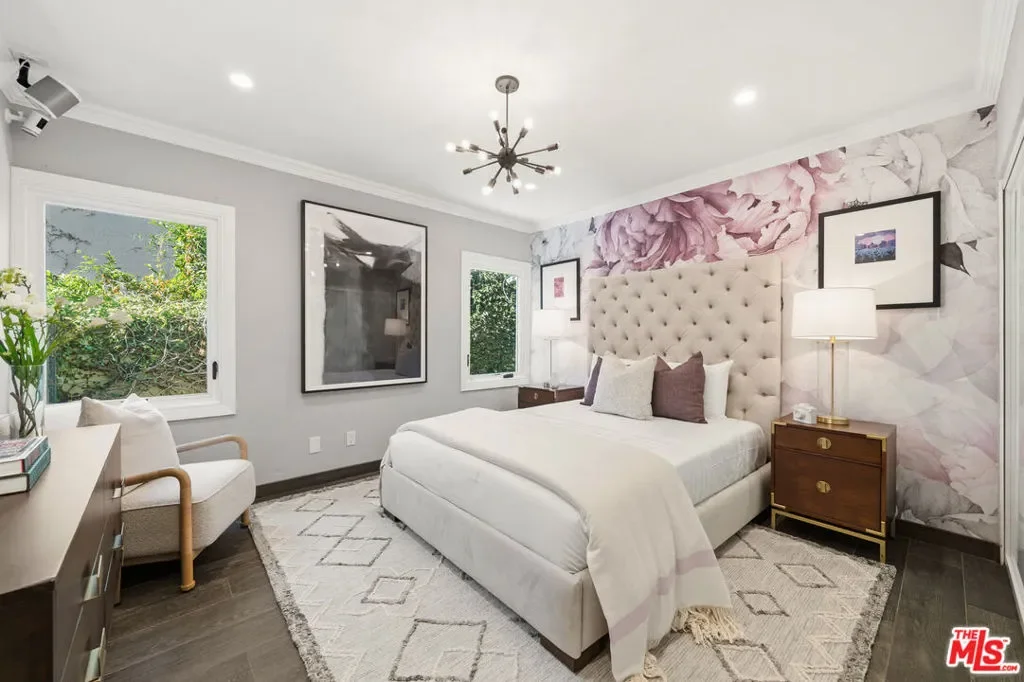 12700 Hortense Street, Los Angeles, California, United States. - Photo 16