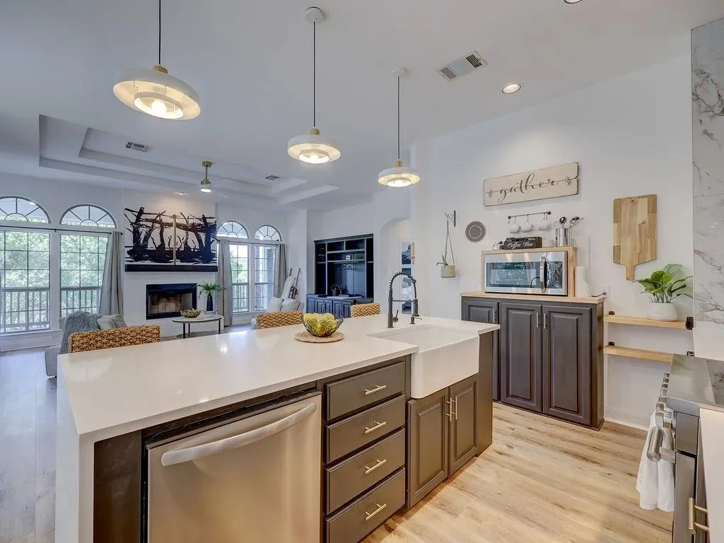 9902 Scenic Bluff DR, Austin, Texas, United States. - Photo 21