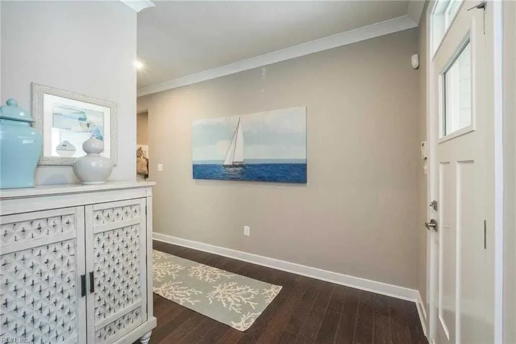 Gallery photo 8
