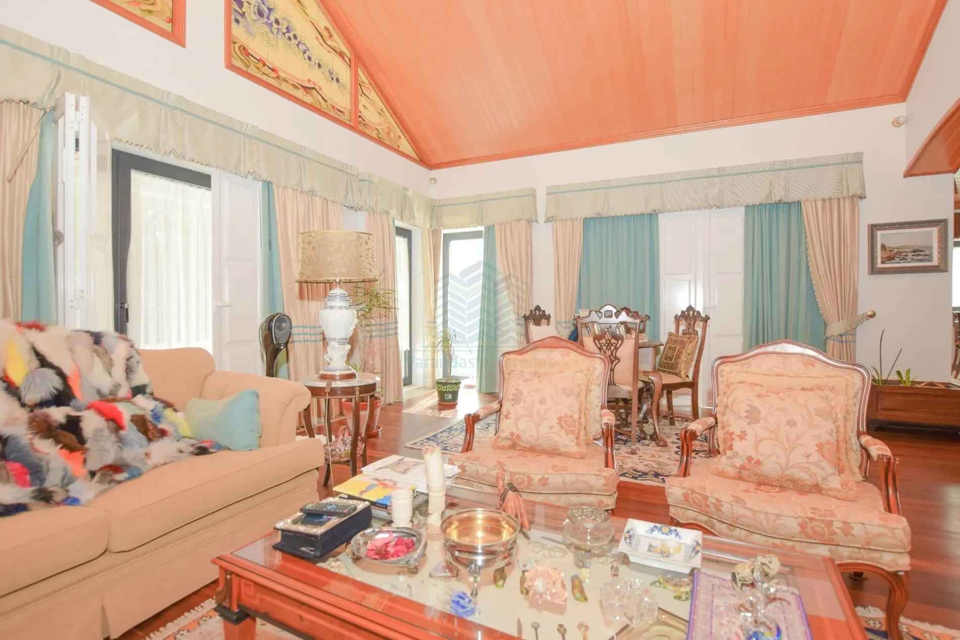 Gallery photo 11