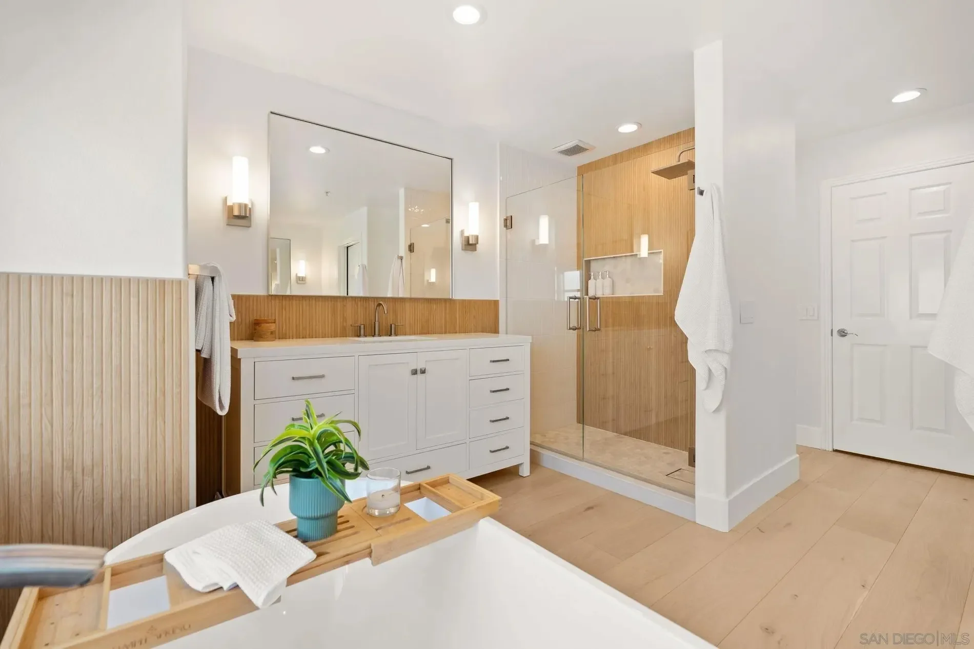 Gallery photo 3