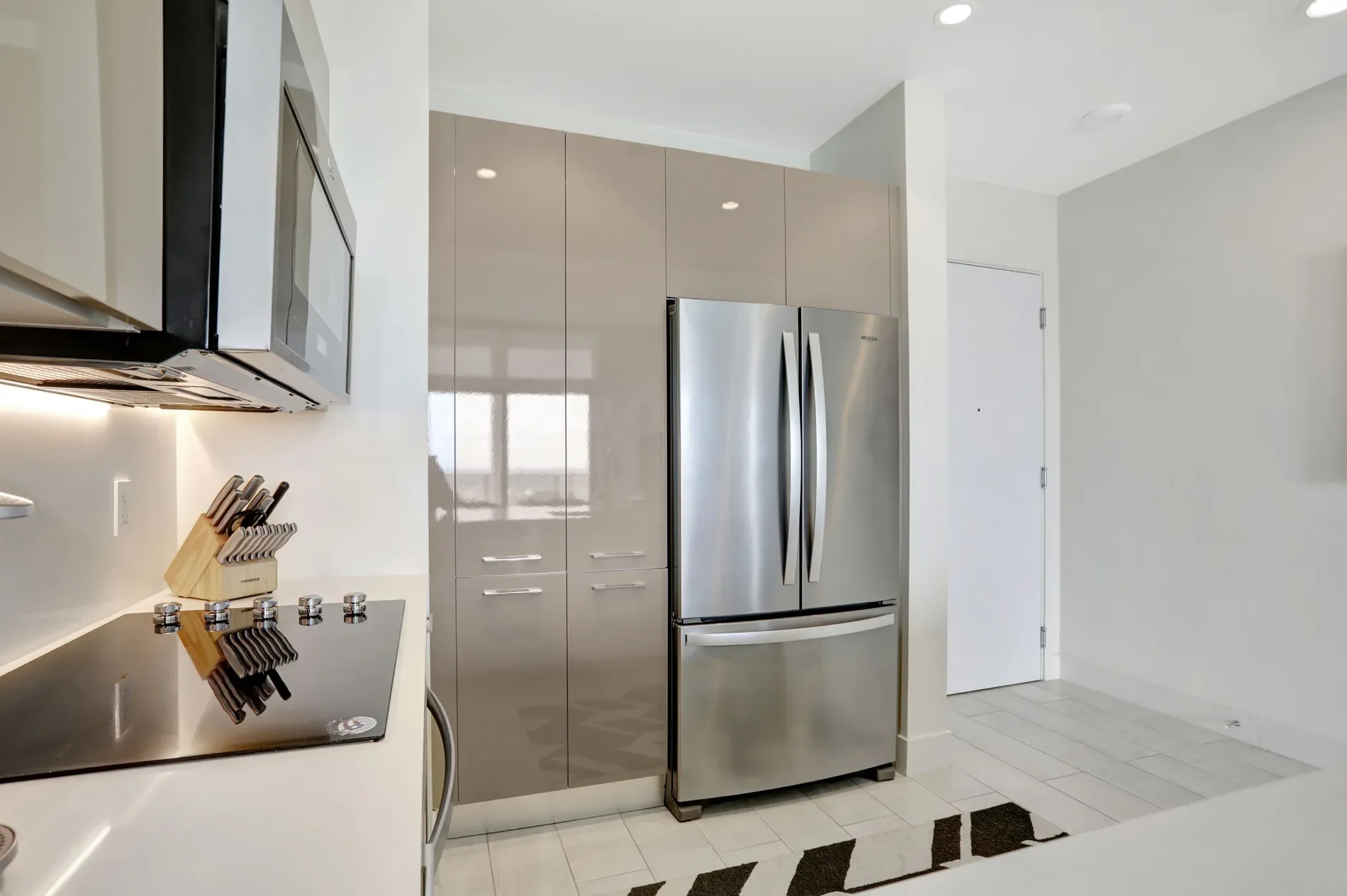 2000 Metropica Way Unit# 2607, Sunrise, FL 33323, Plantation, Florida, United States. - Photo 2