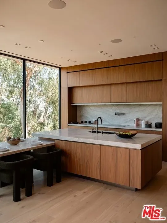 3748 Berry Drive, Los Angeles, California, United States. - Photo 15