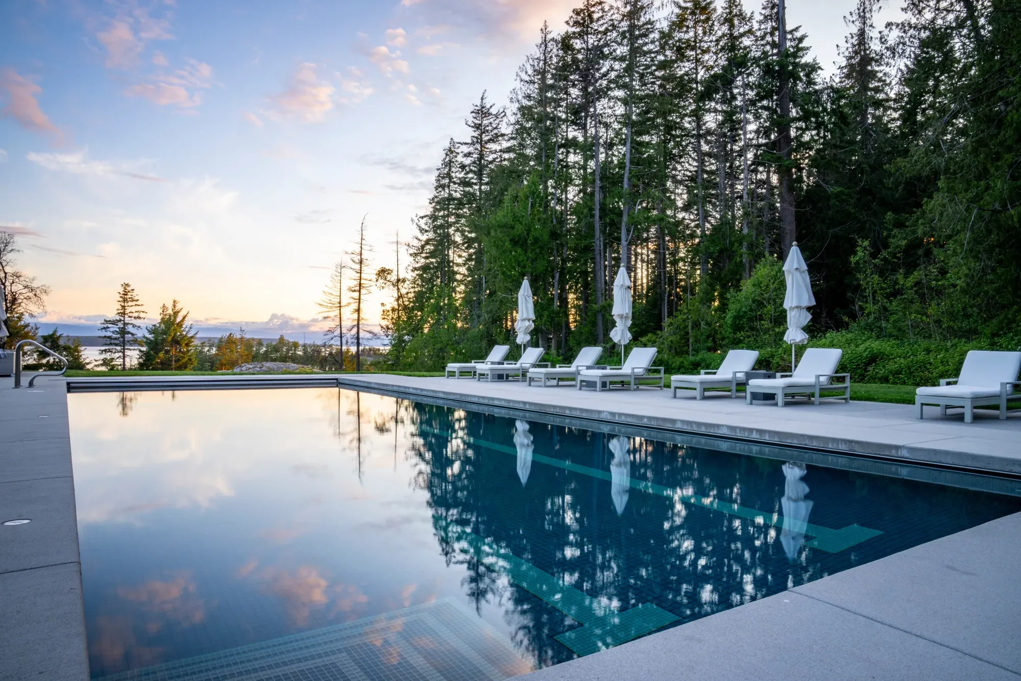 Sharpes Bay, Bliss Landing, British Columbia, Canada. - Hero Image