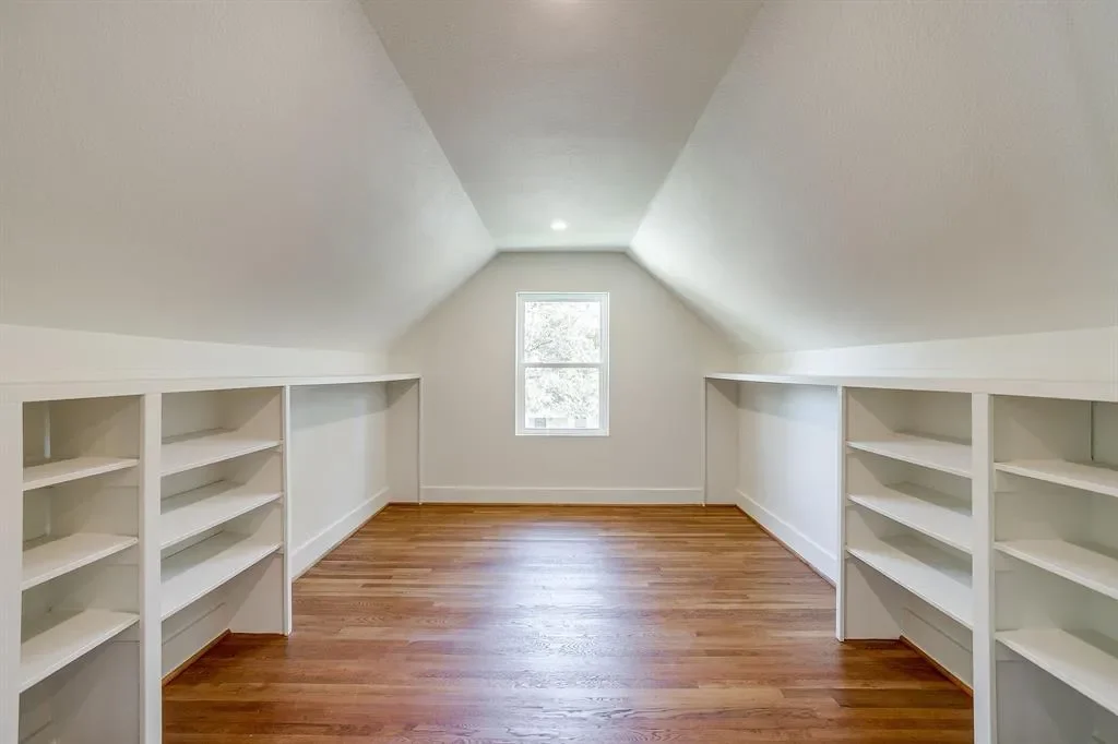 2560 Rogers Avenue, Fort Worth, Texas, United States. - Photo 20